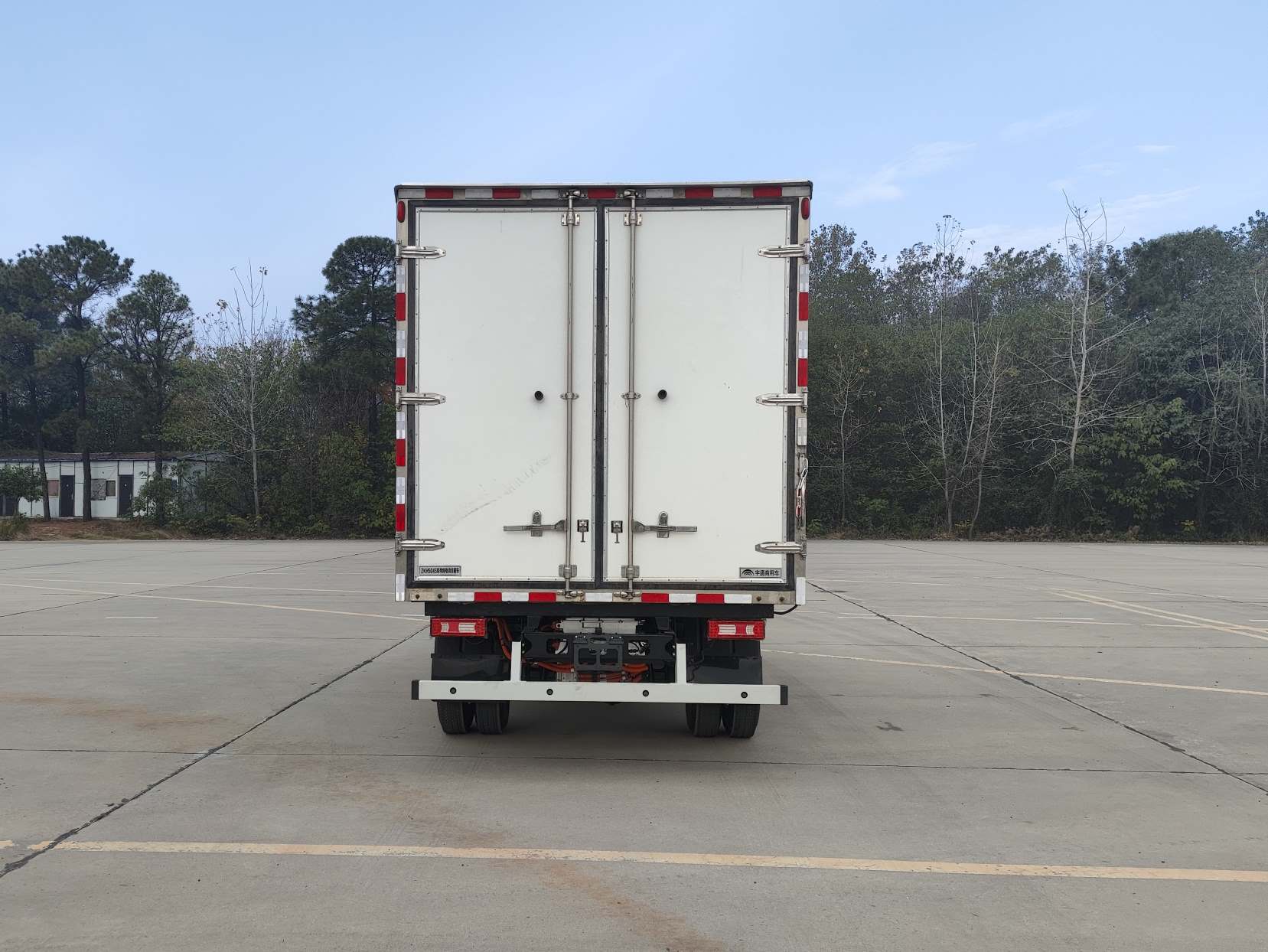 宇通牌ZKH5045XLCBEV32純電動(dòng)冷藏車(chē)公告圖片