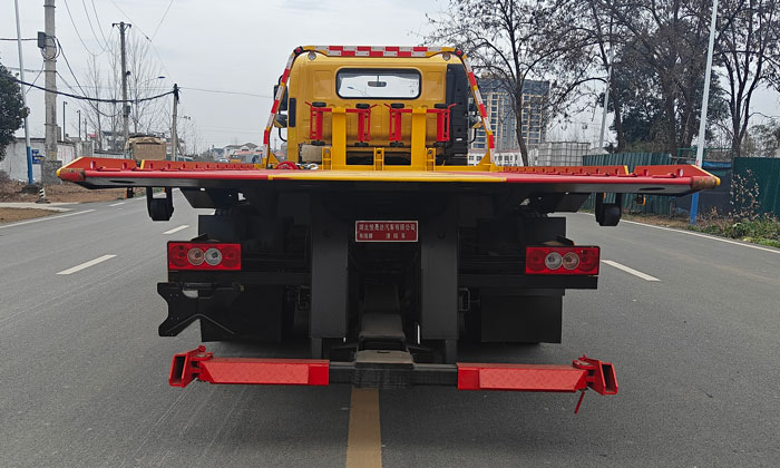 布隆牌LLL5118TQZBJ6清障車公告圖片
