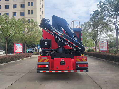 新東日牌YZR5131TXFJY130/H6搶險(xiǎn)救援消防車公告圖片