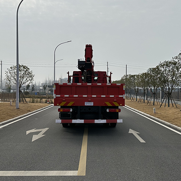 新东日牌YZR5180JSQZZ6随车起重运输车公告图片