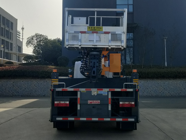 程力重工牌CLH5120JGKADS高空作业车公告图片
