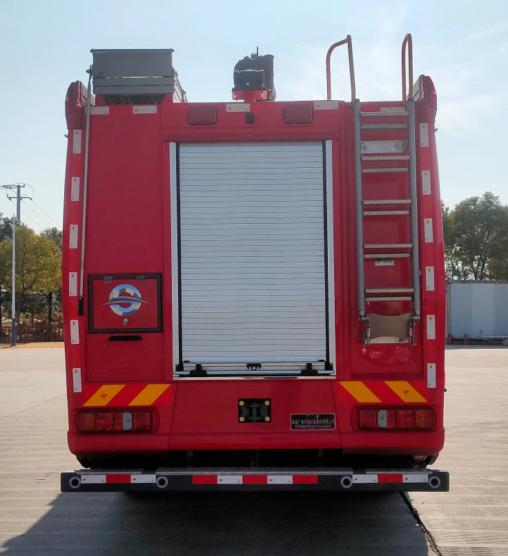 广泰牌WGT5290GXFPM120/ST6泡沫消防车公告图片