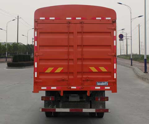 東風(fēng)牌DFV5183CCYGP6D倉(cāng)柵式運(yùn)輸車(chē)公告圖片
