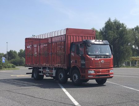 解放牌CA5250CCQP62M2L6T3E6畜禽運(yùn)輸車公告圖片