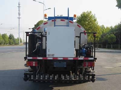 新東日牌YZR5091GLQKM6瀝青灑布車公告圖片