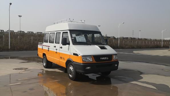 依維柯牌NJ5046XGCZA工程車公告圖片