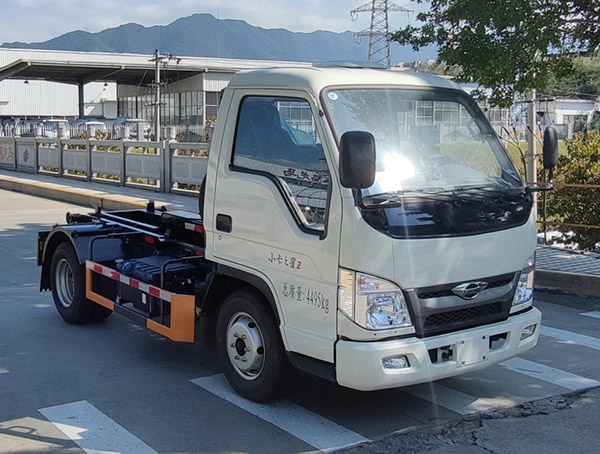 福龍馬牌FLM5040ZXXFS6車廂可卸式垃圾車公告圖片