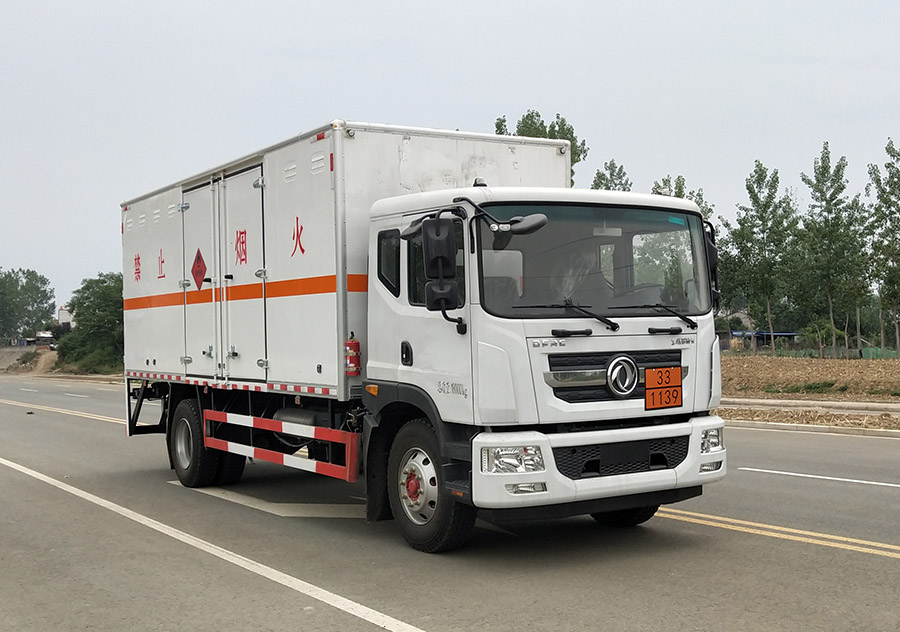 大力牌DLQ5180XRYEQ6易燃液體廂式運輸車公告圖片