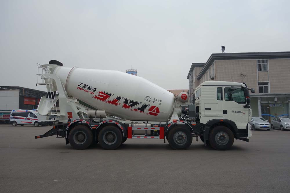 亞特重工牌TZ5317GJBZGCFT混凝土攪拌運輸車公告圖片