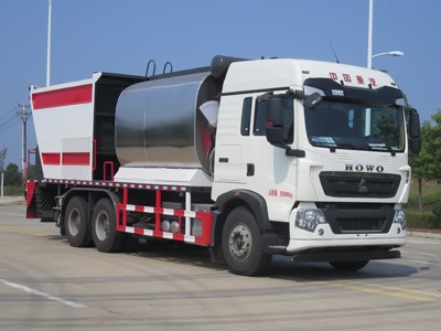 新東日牌YZR5250TFCZZ6同步碎石封層車公告圖片