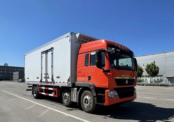 豪沃牌ZZ5257XLCN56CGF1冷藏車公告圖片
