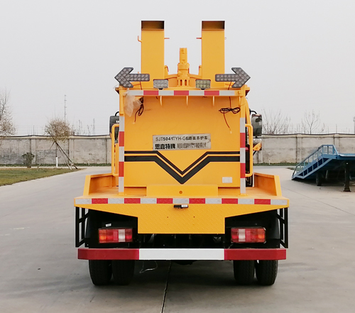 思嘉特牌SJT5041TYH-G6路面養(yǎng)護車公告圖片