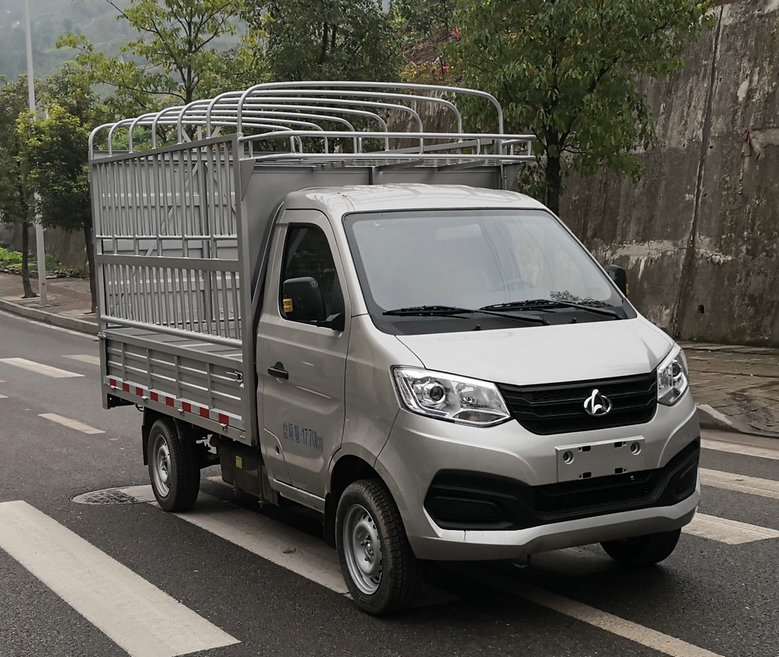 長(zhǎng)安牌SC5021CCYXLD6B2倉柵式運(yùn)輸車公告圖片