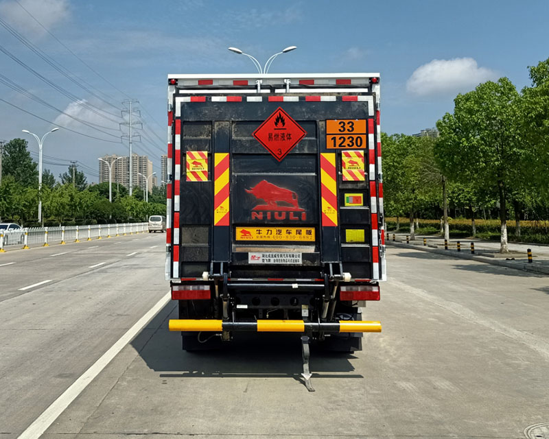 楚飛牌CLQ5040XRY6CA易燃液體廂式運(yùn)輸車公告圖片