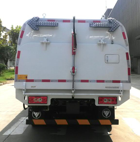 普羅科牌BJ5084TSLE6-P2掃路車公告圖片