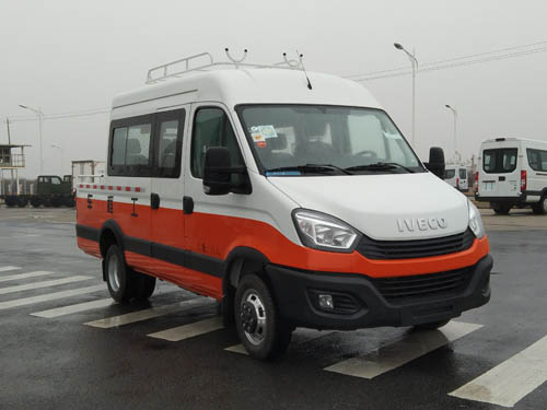 依維柯牌NJ5046XGCFE工程車公告圖片