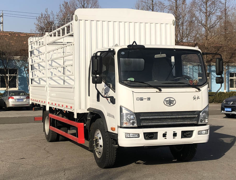 解放牌CA5160CCYP40K62L3E6A85倉柵式運(yùn)輸車公告圖片