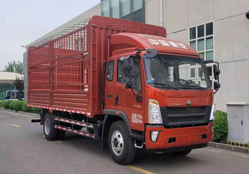 豪沃牌ZZ5167CCYH4715F1倉(cāng)柵式運(yùn)輸車公告圖片