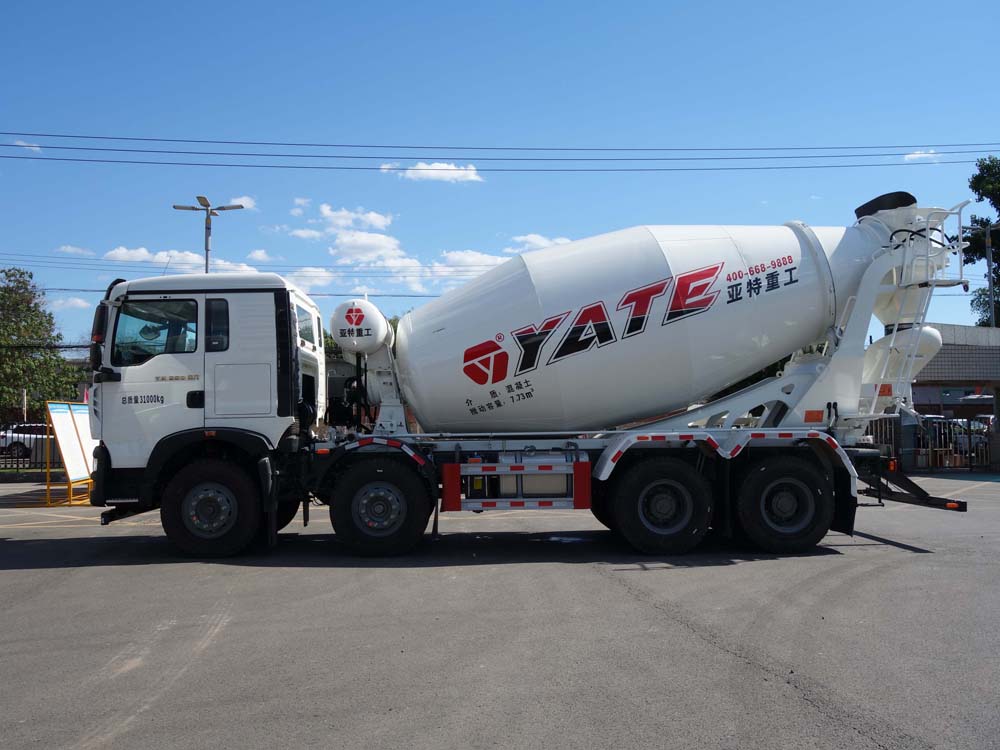亞特重工牌TZ5317GJBTXDFPB混凝土攪拌運輸車公告圖片