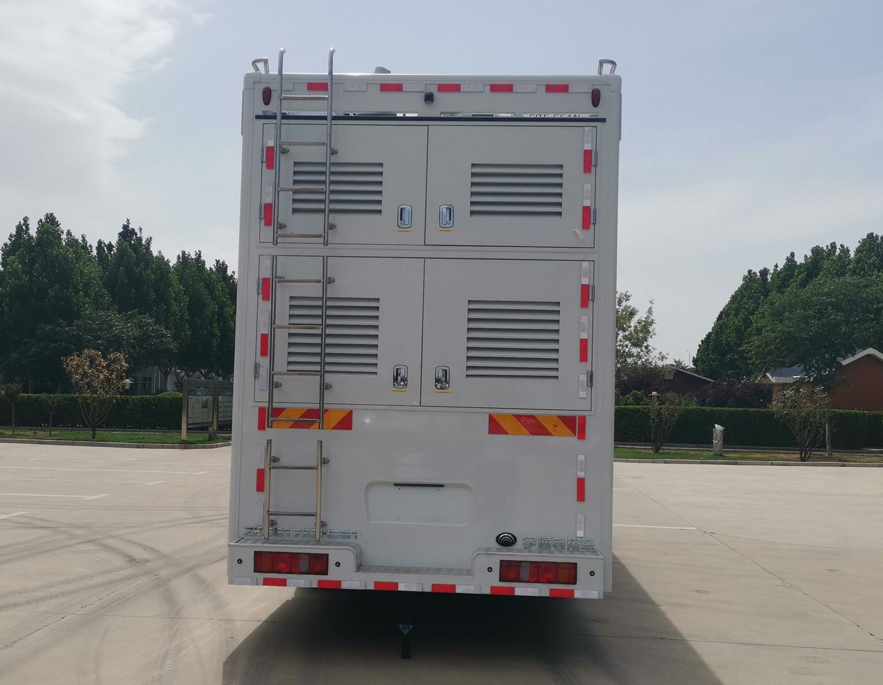 宇通牌ZK5217XZHD61指揮車公告圖片