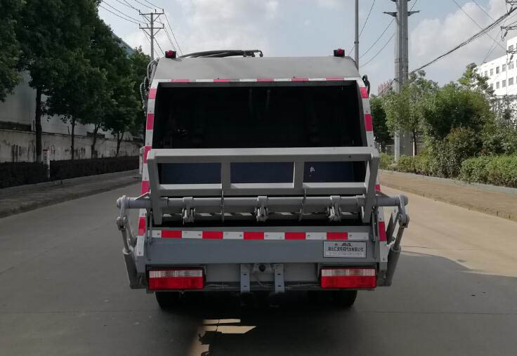 龍星匯牌HLV5071ZYSEQ6壓縮式垃圾車公告圖片