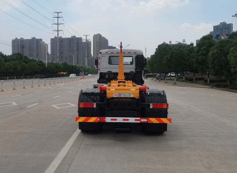 楚飛牌CLQ5310ZXX6DL車廂可卸式垃圾車公告圖片