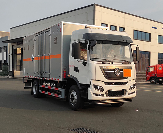 專致牌YZZ5180XFWDF6腐蝕性物品廂式運輸車公告圖片