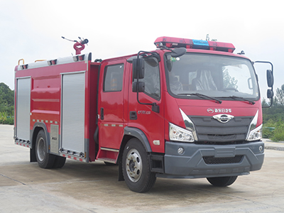 新東日牌YZR5140GXFSG60/B6水罐消防車公告圖片