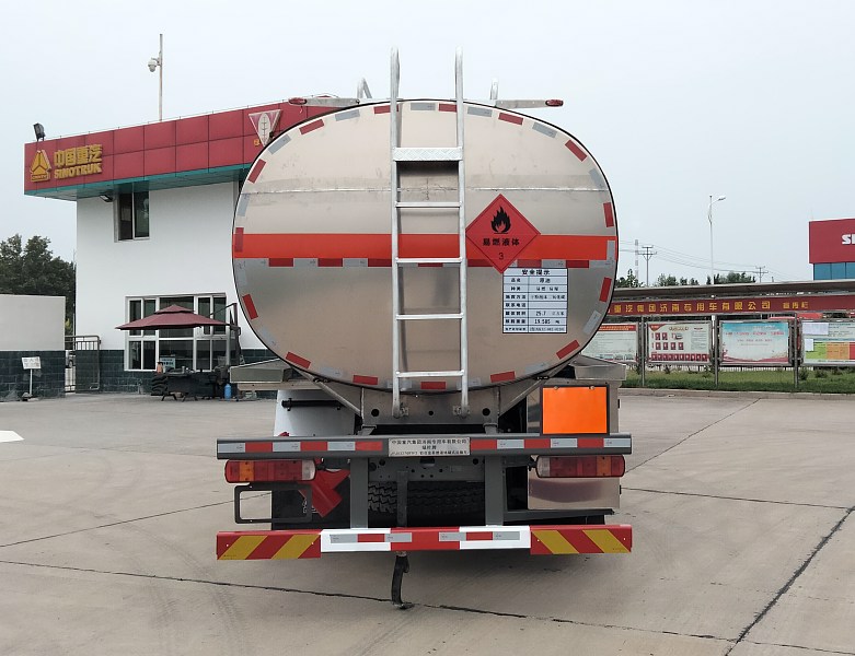 綠葉牌JYJ5327GRYF2鋁合金易燃液體罐式運(yùn)輸車公告圖片