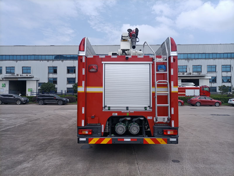 中聯(lián)牌ZLF5413JXFJP18舉高噴射消防車公告圖片