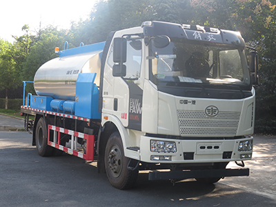 新東日牌YZR5180GLQCA6瀝青灑布車公告圖片