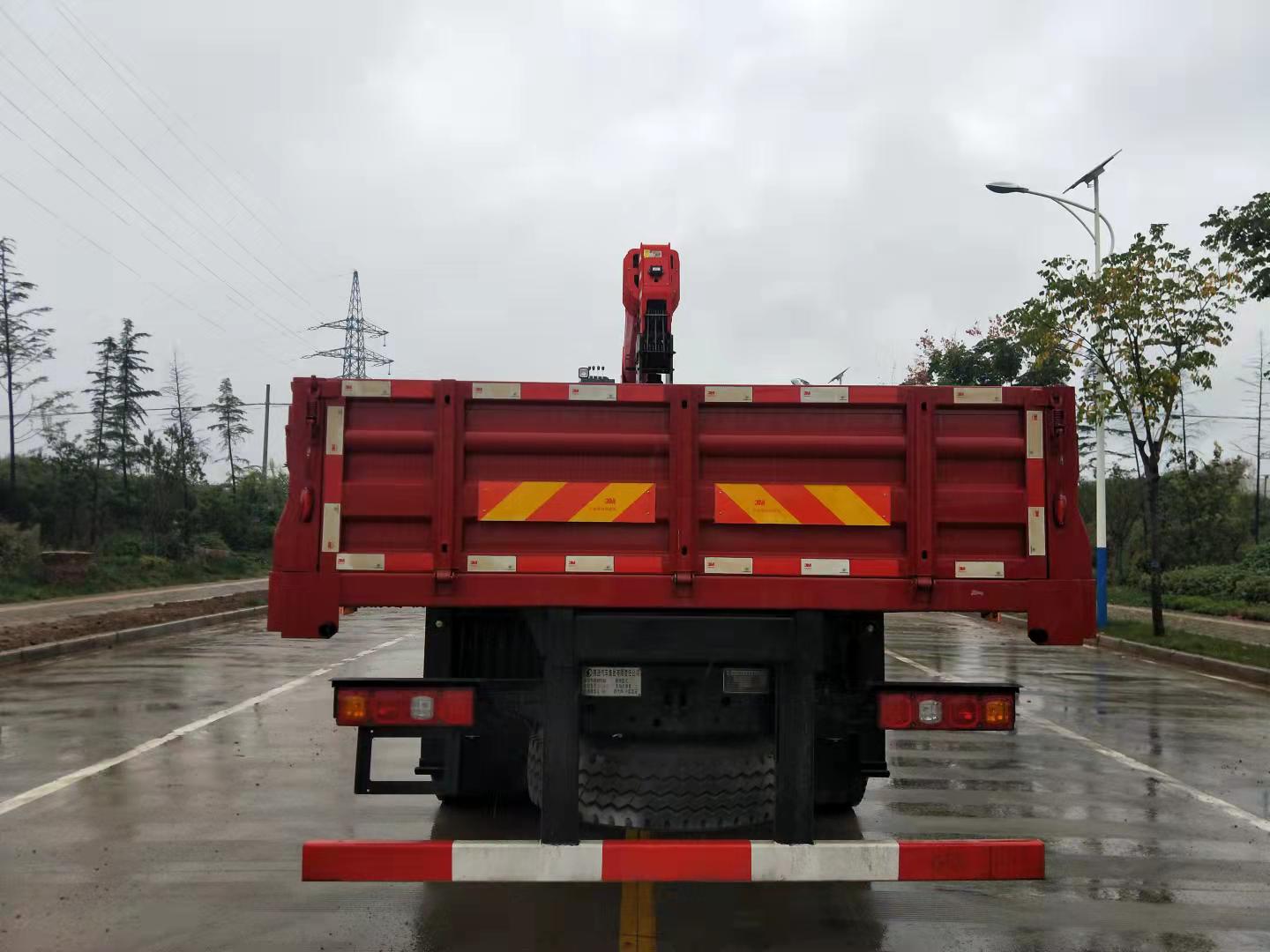 千動(dòng)力牌SJP5252JSQ隨車起重運(yùn)輸車公告圖片