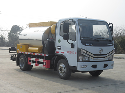 新東日牌YZR5045GLQE6瀝青灑布車公告圖片