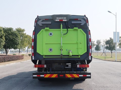 中聯(lián)牌ZBH5180TXSBJBEV1純電動(dòng)洗掃車(chē)公告圖片