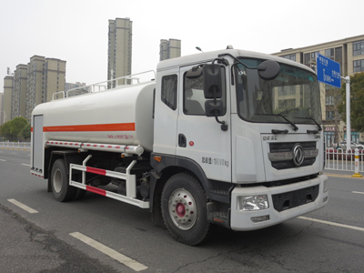 新東日牌YZR5181GSSE6灑水車公告圖片