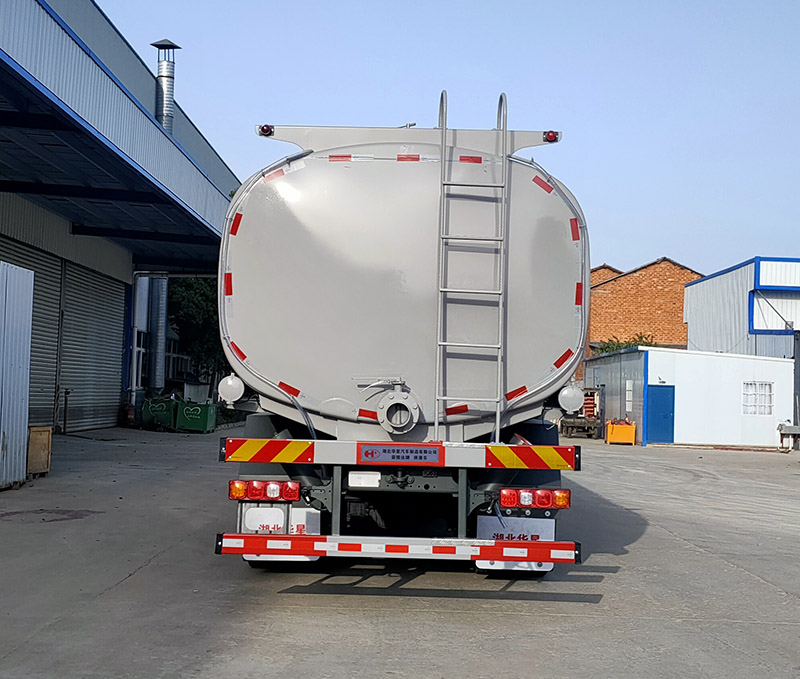 榮駿達(dá)牌HHX5313TGYSX6供液車公告圖片