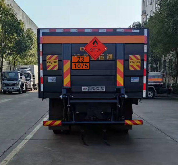 楚飛牌CLQ5121TQP6BJ氣瓶運(yùn)輸車公告圖片