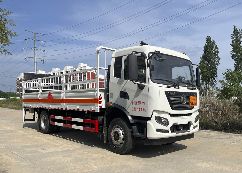 大力牌DLQ5181TQPDFH6氣瓶運(yùn)輸車公告圖片