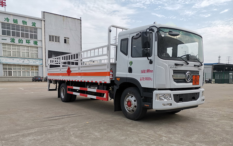 大力牌DLQ5180TQPEQ61氣瓶運(yùn)輸車公告圖片