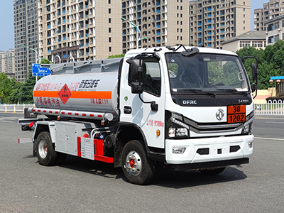 新東日牌YZR5095GJYE6加油車公告圖片