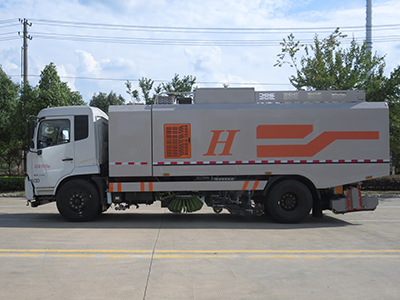 新東日牌YZR5181TXCD6吸塵車公告圖片