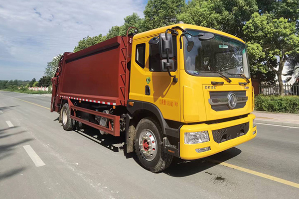 馨雅通牌ZXN5180ZYSE6壓縮式垃圾車(chē)公告圖片