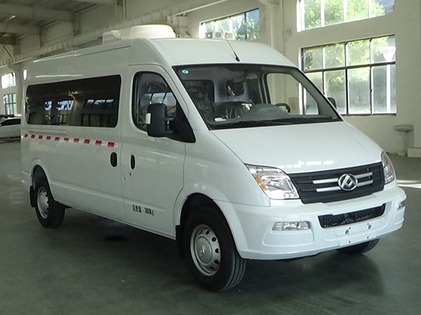 程力威牌CLW5040XYL6QT醫(yī)療車公告圖片