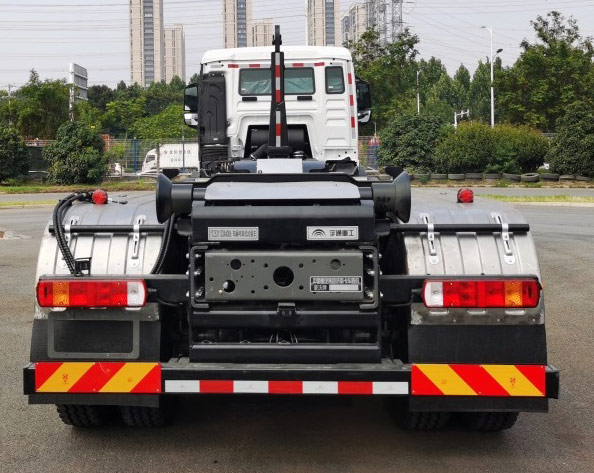 宇通牌YTZ5311ZXX40D6車廂可卸式垃圾車公告圖片