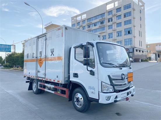 楚勝牌CSC5045XQYB6爆破器材運(yùn)輸車公告圖片
