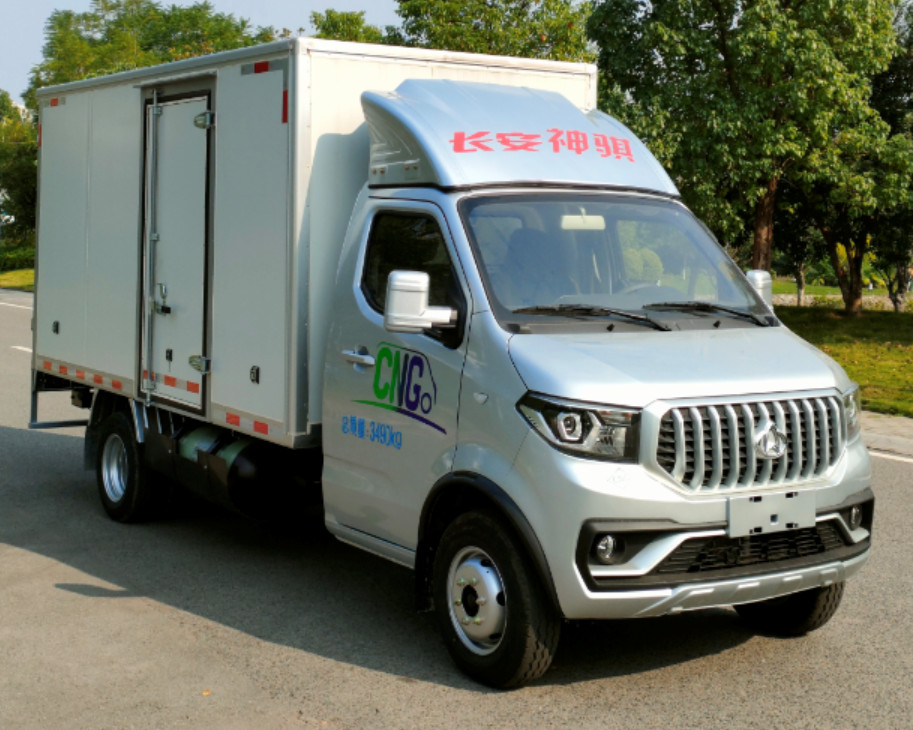 長安牌SC5031XXYDCAZ6CNG廂式運(yùn)輸車公告圖片