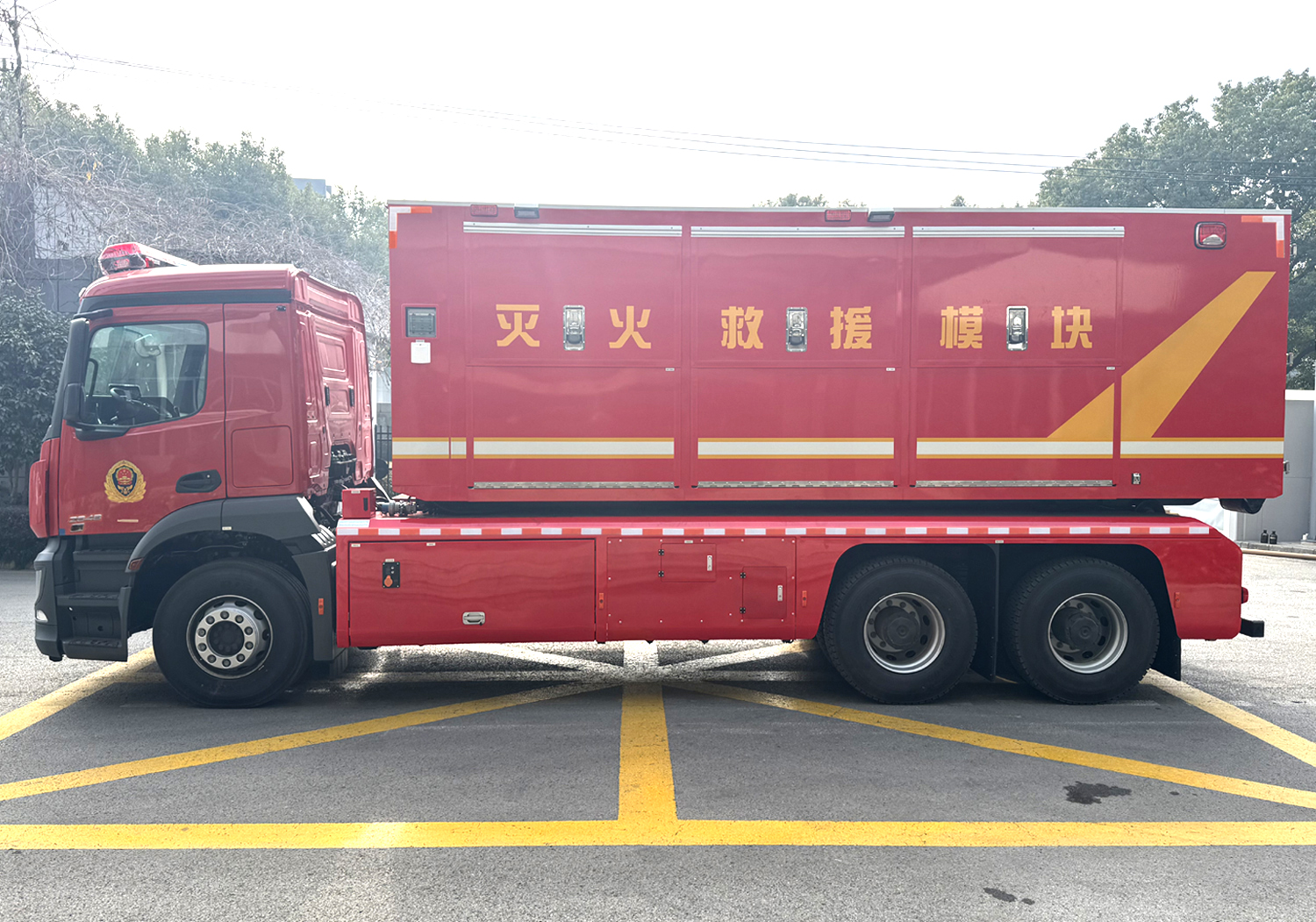 振翔股份牌ZXT5200TXFZX80/A6自裝卸式消防車公告圖片