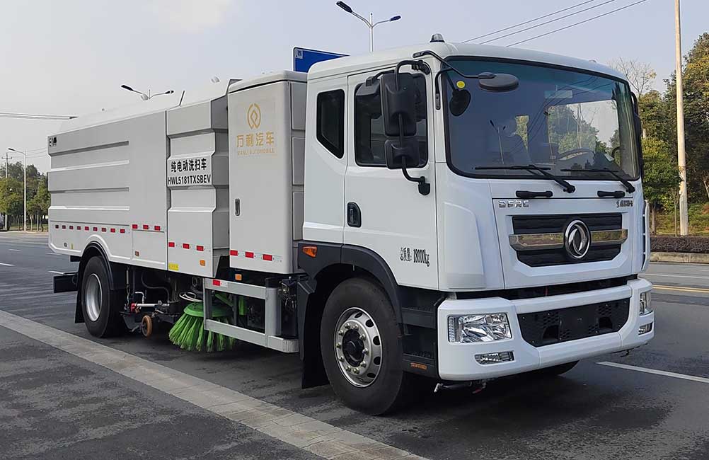 富巖汽車牌HWL5181TXSBEV純電動洗掃車公告圖片