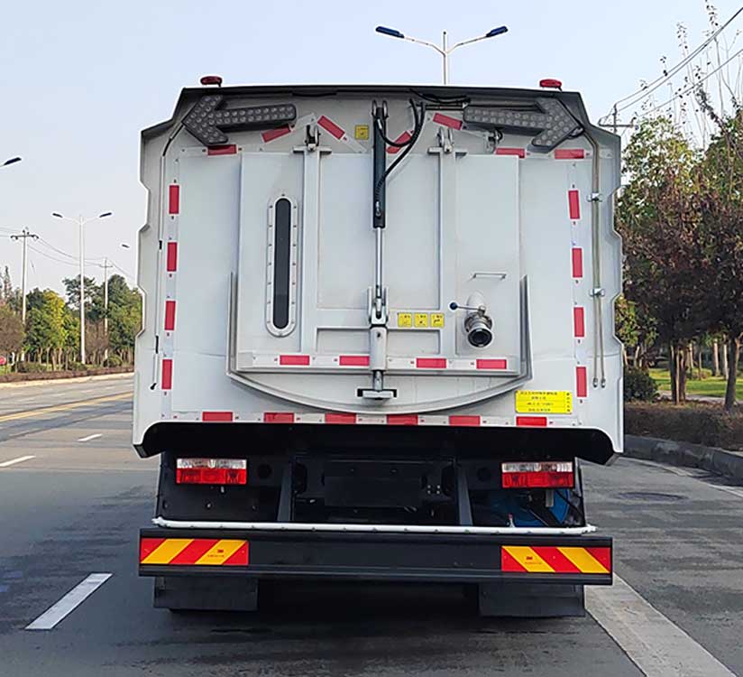 富巖汽車牌HWL5181TXSBEV純電動洗掃車公告圖片