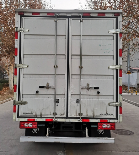 福田牌BJ5045XXYPHEV1插电式混合动力厢式运输车公告图片